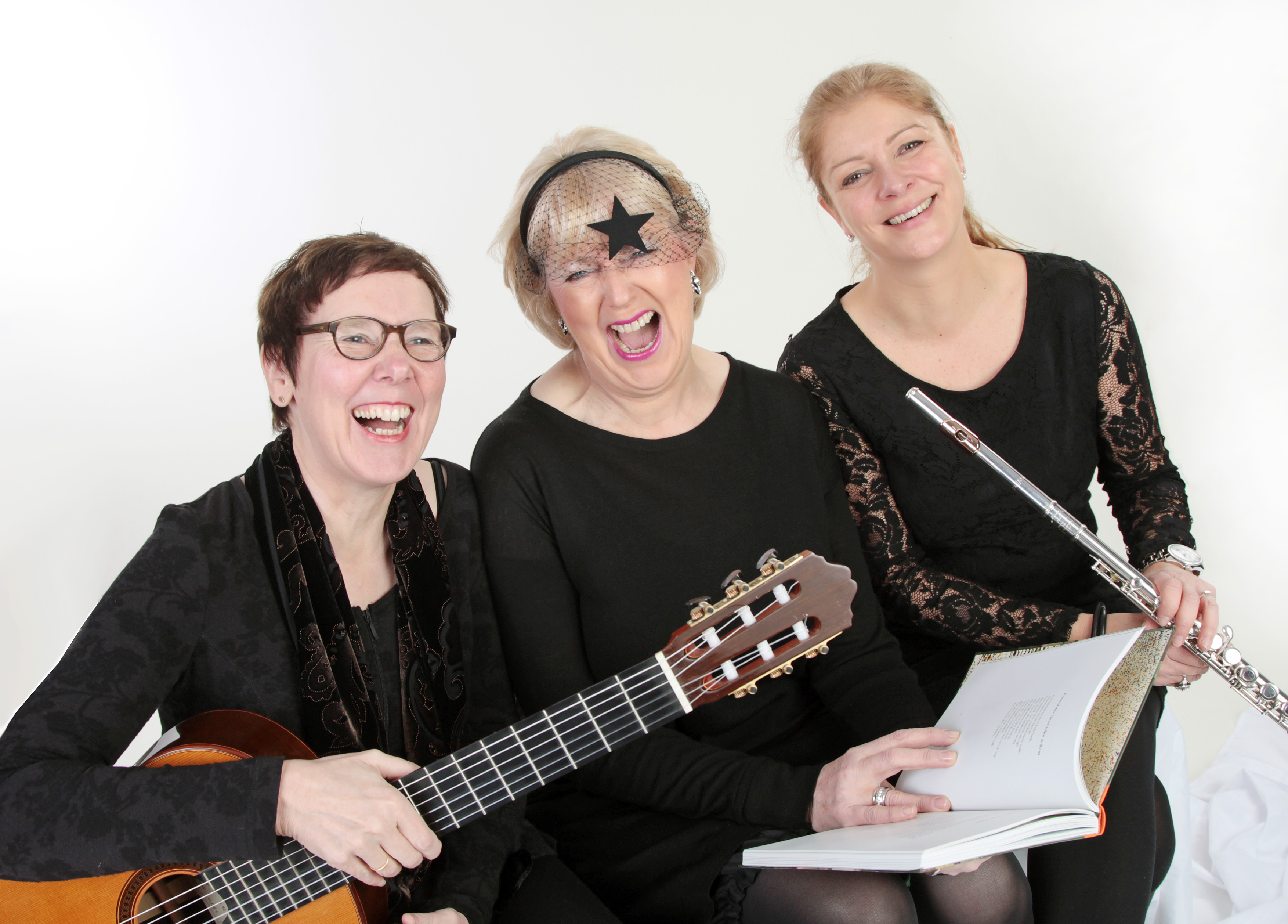 Das Bild zeigt die drei Ruhrpott-Perlen Antje Simon, Elisabeth Dieckhöfer und Kristin Seifert 