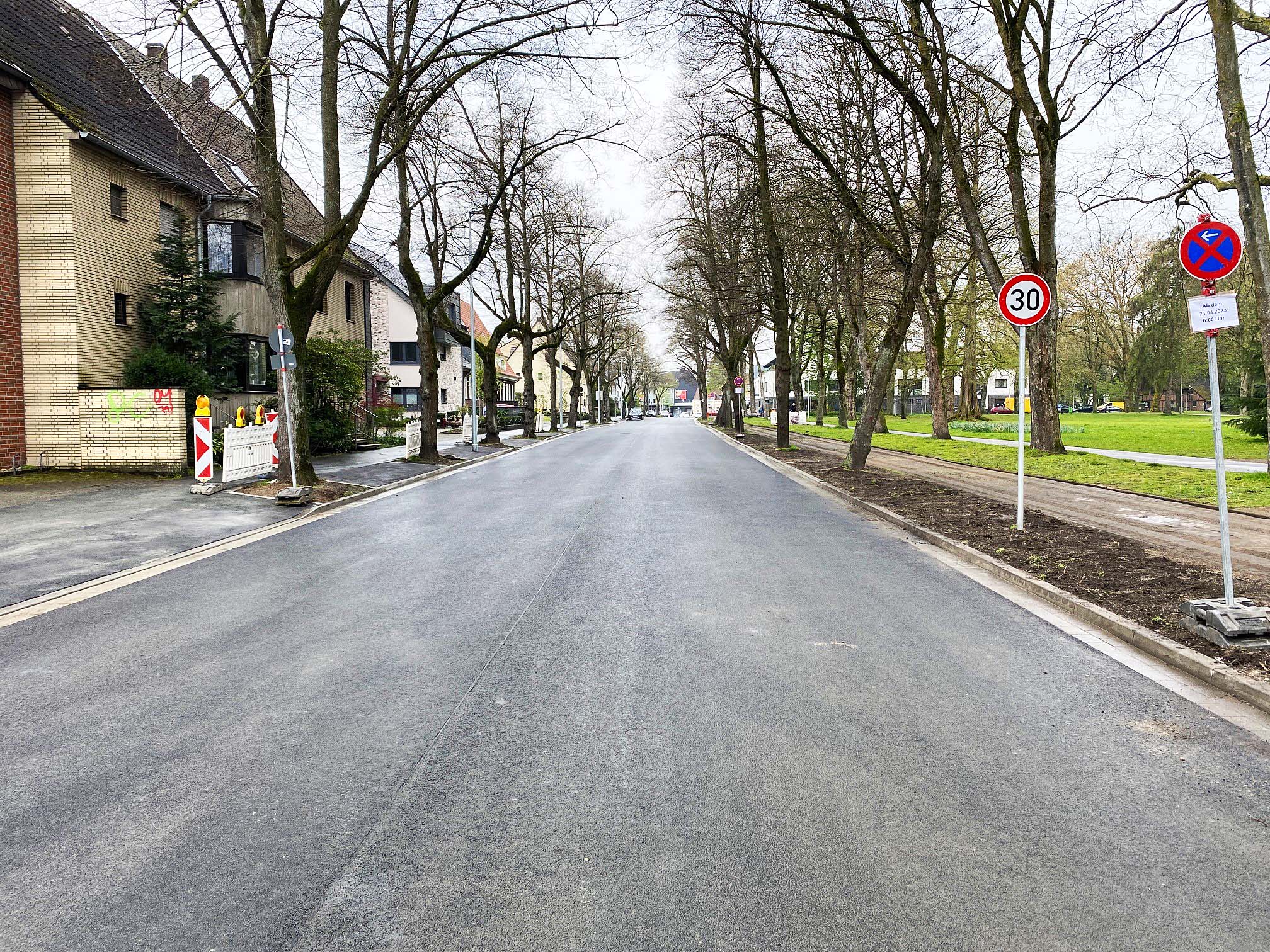 Hafenstraße mit neuem Straßenbelag