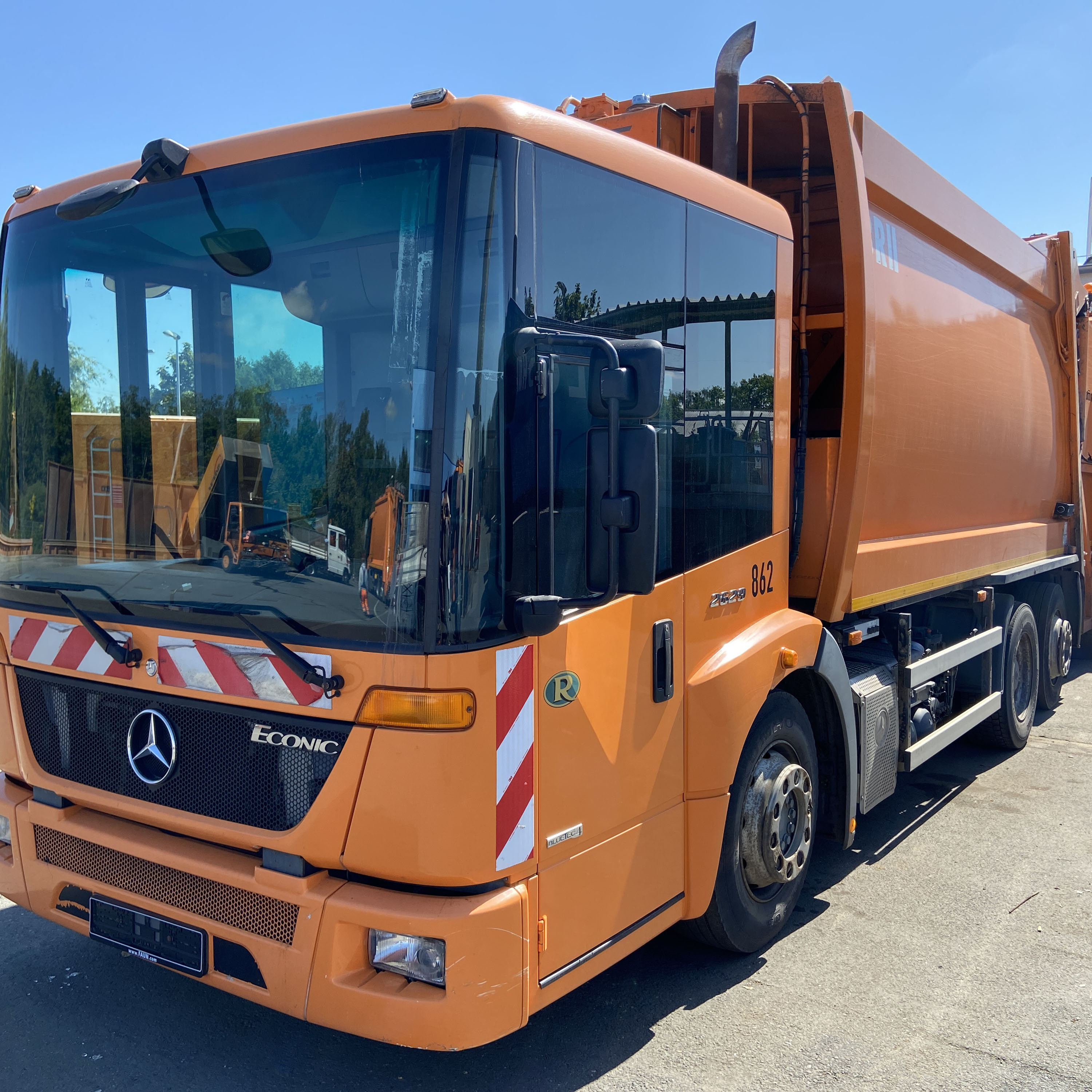 Mülltransportfahrzeug