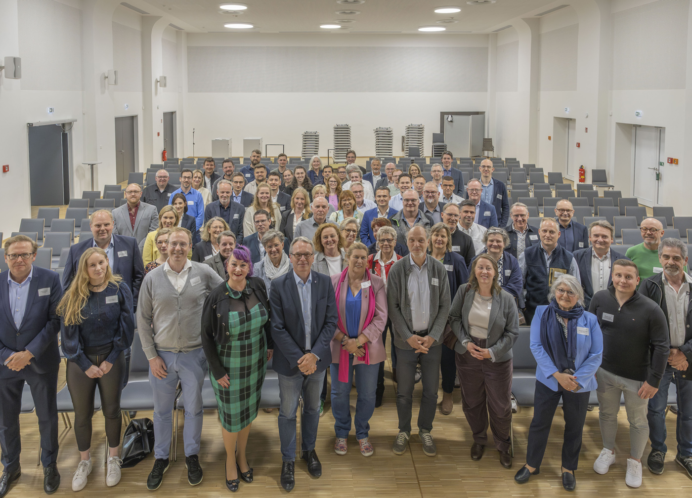 Alle Teilnehmer*innen bei der ÖKOPROFIT-Veranstaltung in der Stadthalle