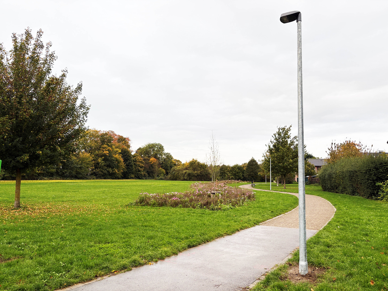 Mitlaufende Wegebeleuchtung im Dümmer