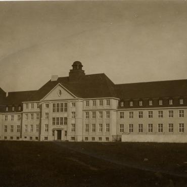 Das Bild zeigt das Rathaus 1915.