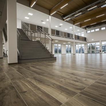 Das Bild zeigt die Halle der Wolfhelmschule