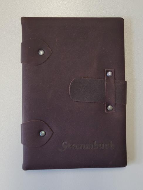 Das Bild zeigt ein Stammbuch-Exemplar.