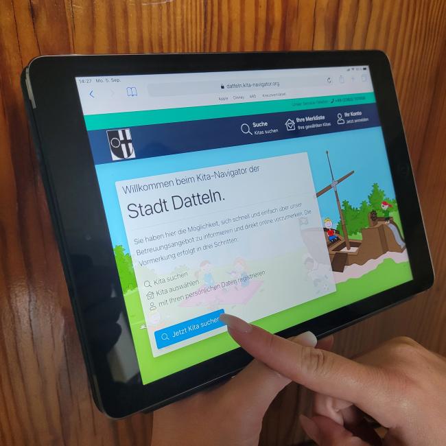 Das Bild zeigt den Kita-Navigator.