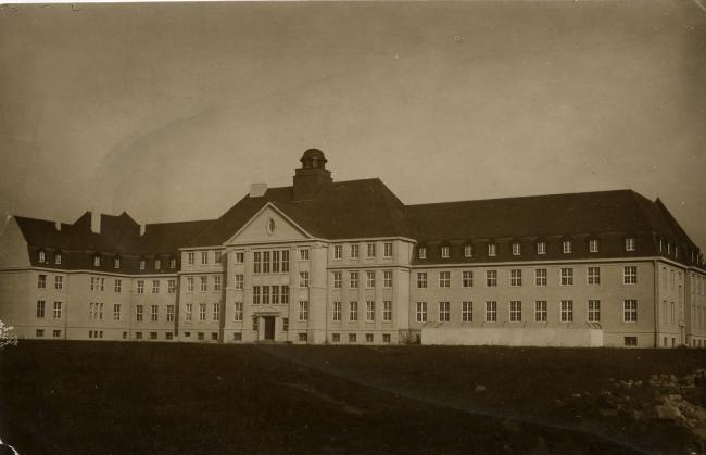 Das Bild zeigt das Rathaus 1915.