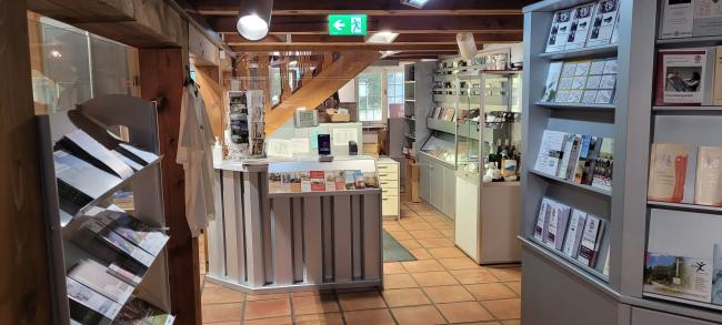 Das Bild zeigt die Stadtinfo im Dorfschultenhof.