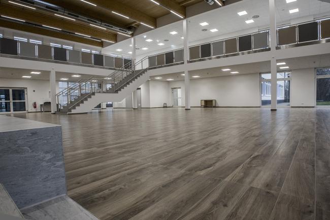 Das Bild zeigt den Innenbereich der Wolfhelm Schule.