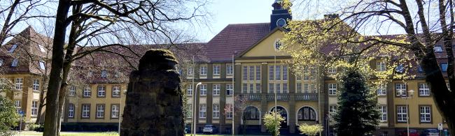 Das Bild zeigt das Rathaus der Stadt Datteln