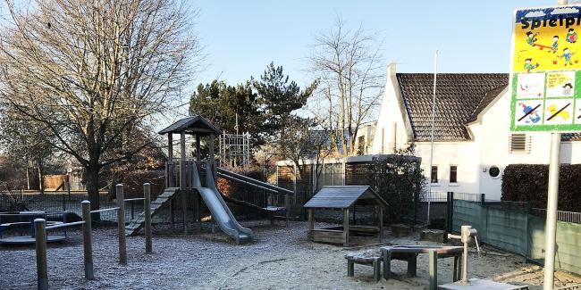 Das Bild zeigt den Spielplatz Im Orot II