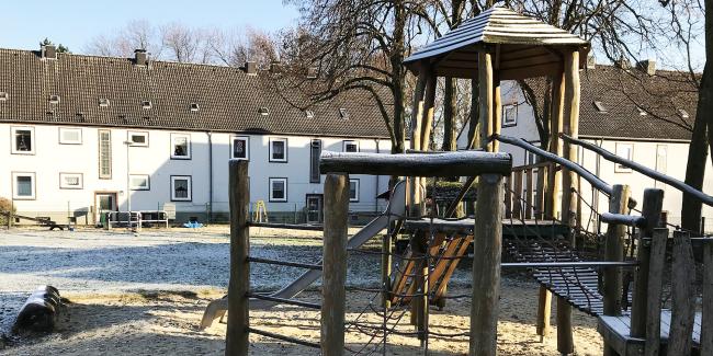 Das Bild zeigt den Spielplatz Im Winkel