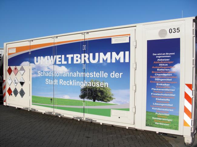 Das Bild zeigt den Umweltbrummi