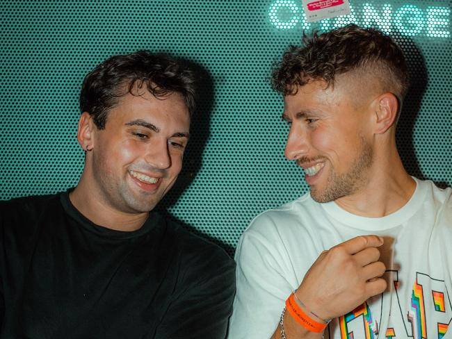 Die Musiker Gap.therapper und Paco.