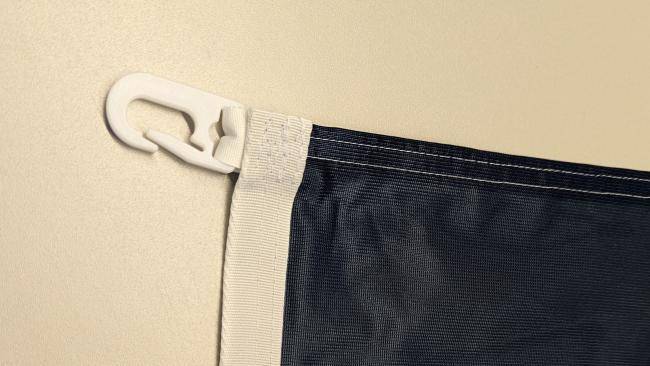 Flagge mit Logo klein Befestigungshaken oben