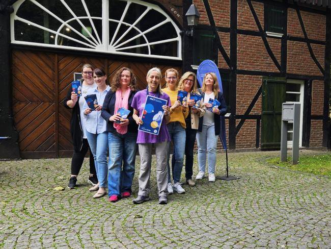 Das VHS-Team (v. l.): Katrin Schulte, Silke Kastner, Patricia Gerards, Rosemarie Schloßer, Laura Schäckelhoff, Susanne Möller und Stephanie Fuchs 