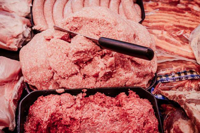 Wochenmarkt Marktstand Fleischerei Bork Theke Hackfleisch