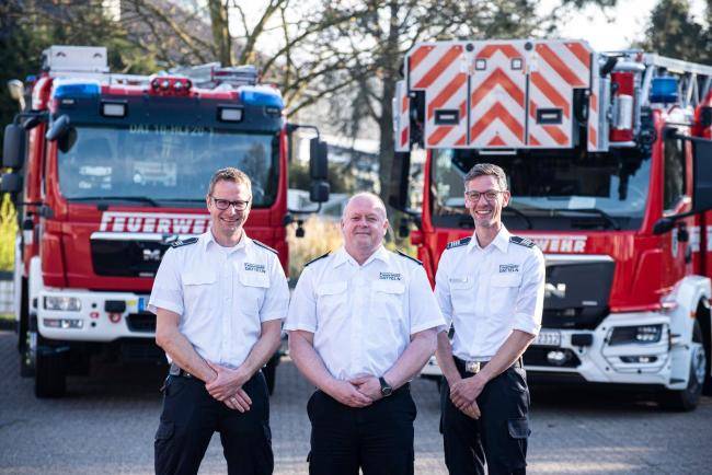 Das Führungsgremium der Feuerwehr Bastian Theiner, Christian Wojtys und Sebastian Kiffer