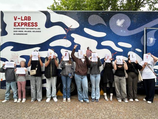 Woche der Demokratie - Kindergruppe der Jugendhilfe Schloss Horneburg zeigt Vielfalt 