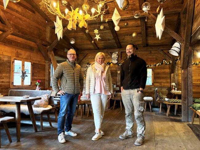 Vor der Eröffnung der Weihnachtsalm - André Dora, Cordula Brink und Max Schmitz