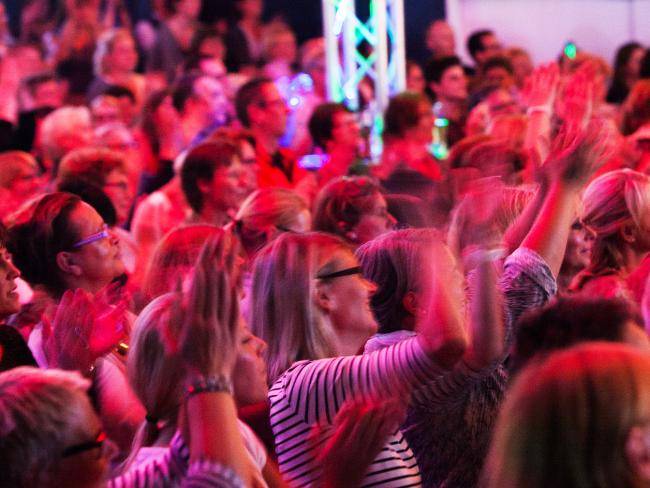 Menschen im Publikum