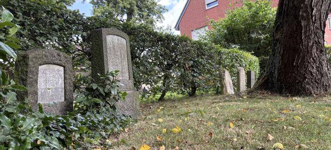 Gräber auf dem Jüdischen Friedhof