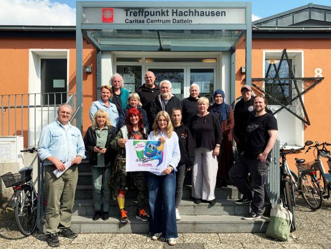 Personen, die beim Planungstreffen für das Fest der Kulturen 2026 dabei waren