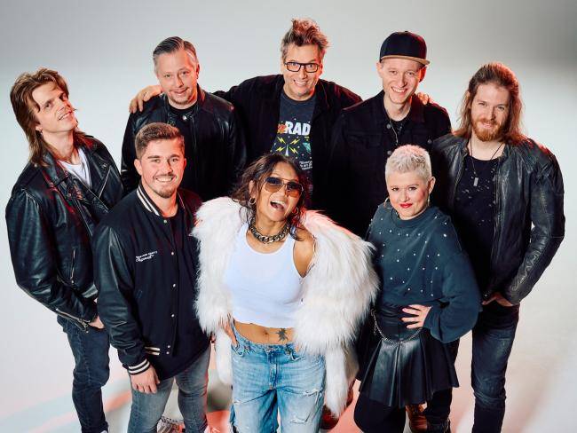 DELUXE - The Radioband